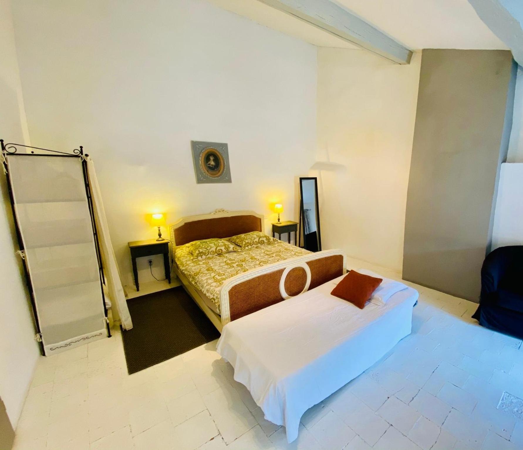 Les Chambres De La Villa Eugenie Лезиньян-Корбьер Экстерьер фото