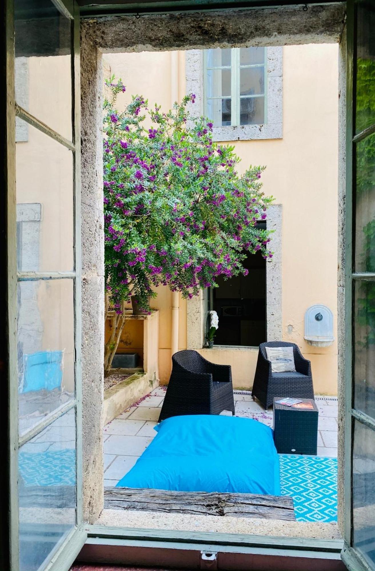 Les Chambres De La Villa Eugenie Лезиньян-Корбьер Экстерьер фото